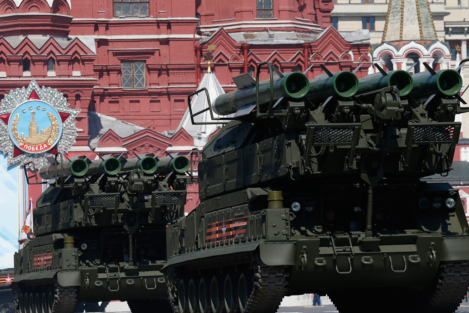 Una cuna con forma de vehículo lanzamisiles desata la polémica en Rusia