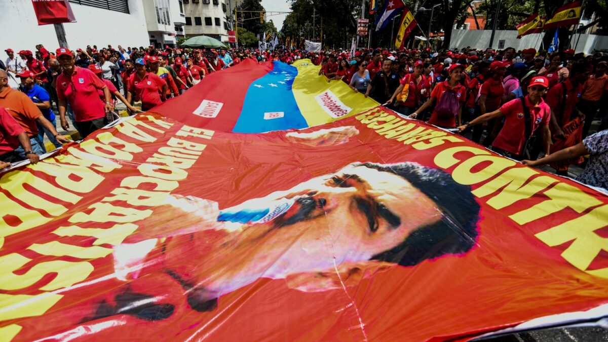 Venezuela aplaza las elecciones regionales y Maduro quiere adelantar las generales