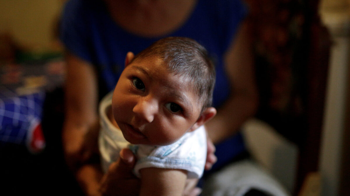 El Gobierno de Maduro silencia los casos de bebés con microcefalia por el Zika