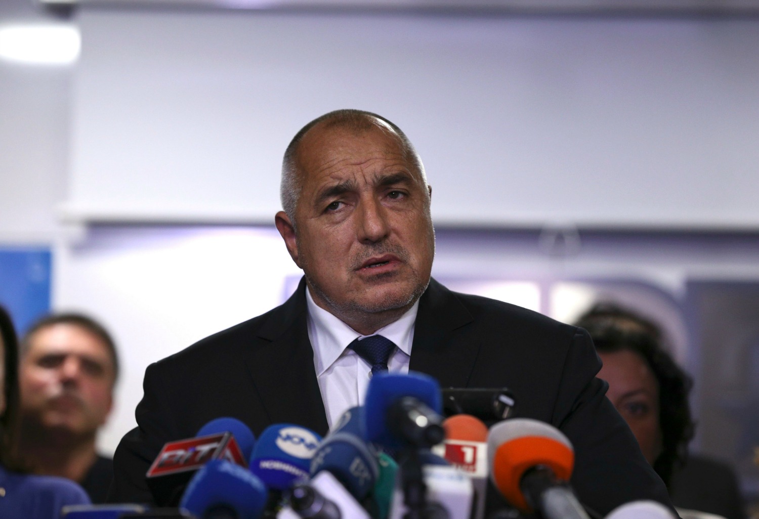 Dimite el primer ministro búlgaro tras la derrota electoral de su partido