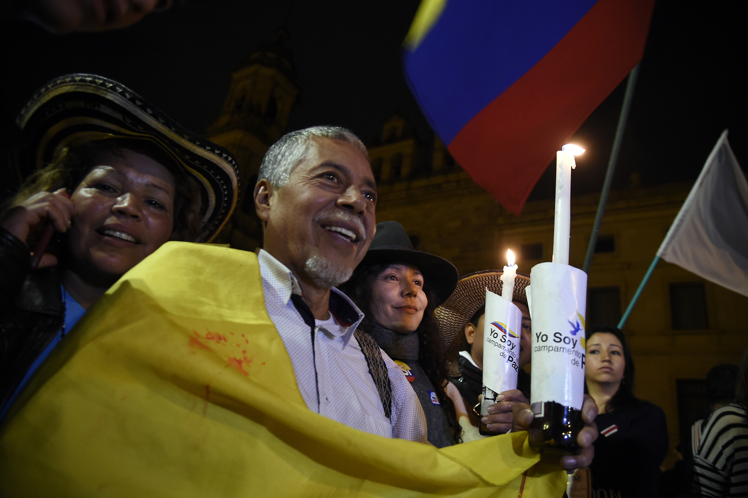 El Gobierno de Colombia y las FARC logran un nuevo acuerdo de paz tras el revés en el plebiscito
