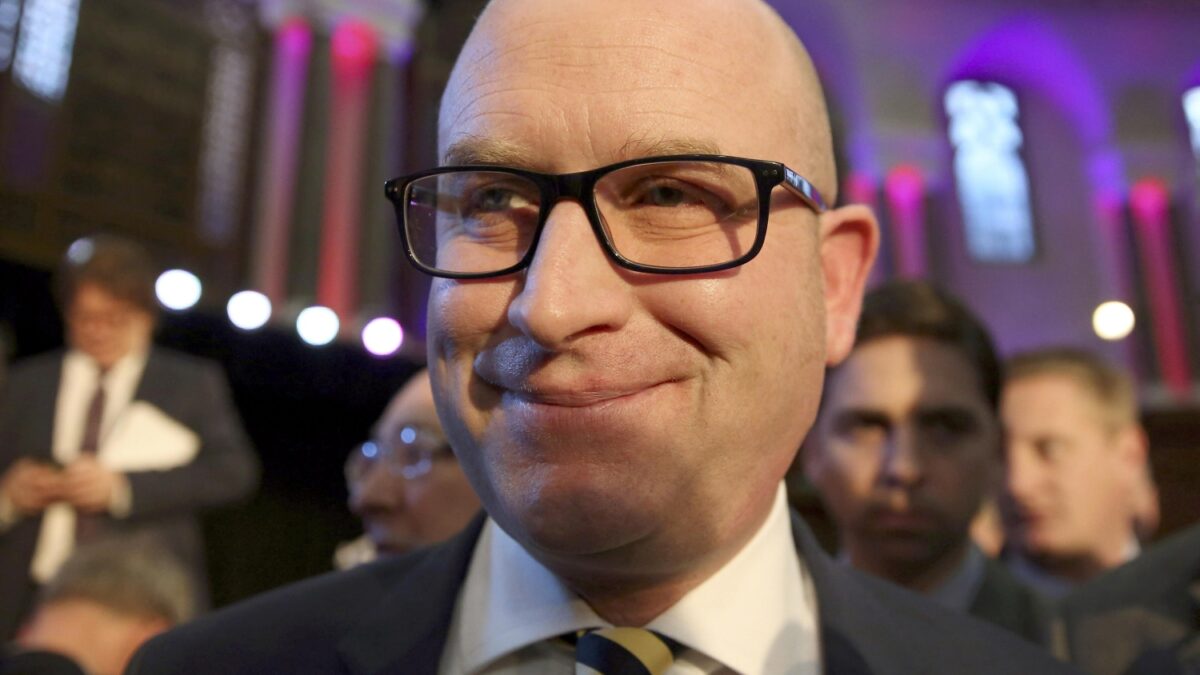 Los eurófobos de UKIP eligen al eurodiputado Paul Nuttall para liderar el partido