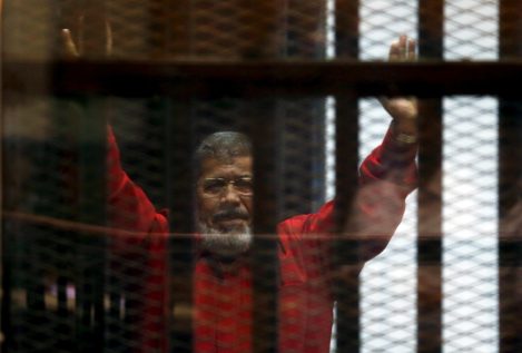 La justicia egipcia revoca la pena de muerte al ex presidente Mursi