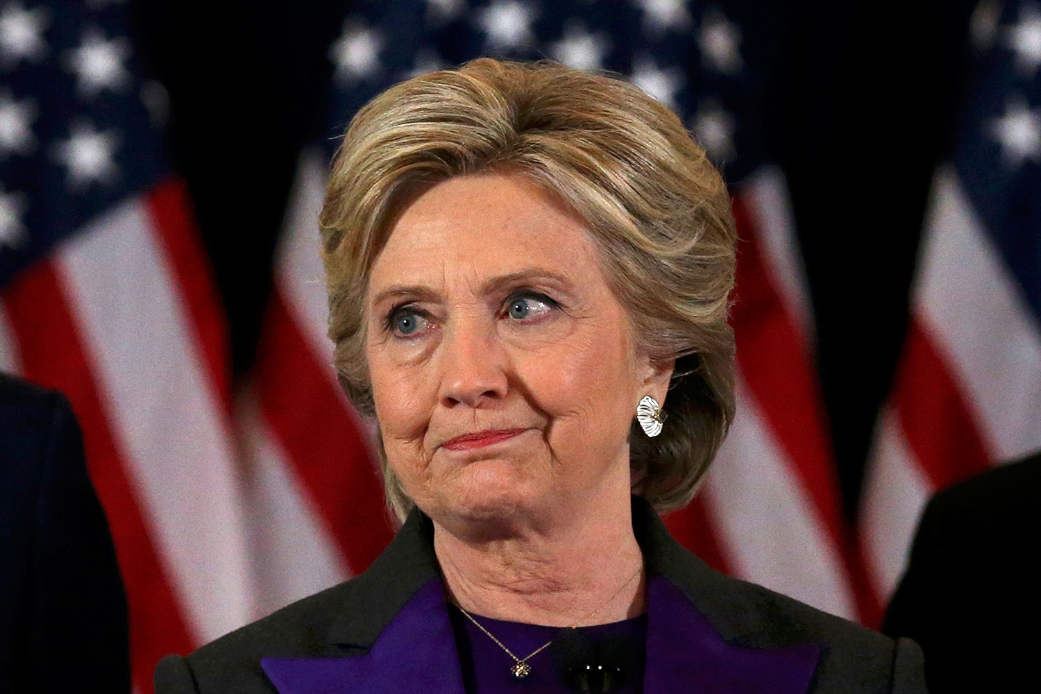 Hillary Clinton: «Nunca dejéis de creer que luchar por lo que creéis siempre merece la pena»