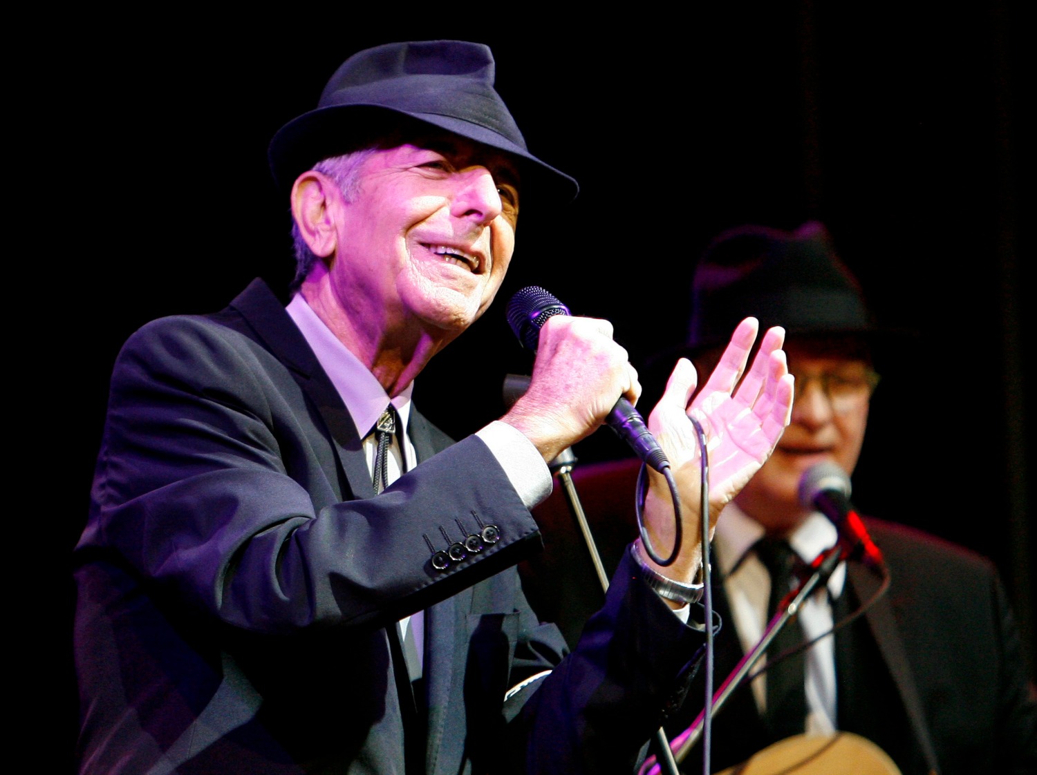 La voz del cantautor y poeta Leonard Cohen se apaga a los 82 años