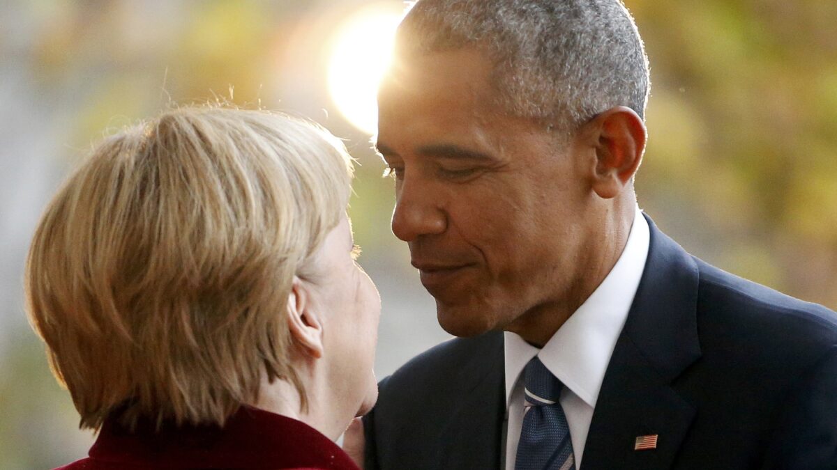 Obama cede el testigo a Merkel como «líder del mundo libre»