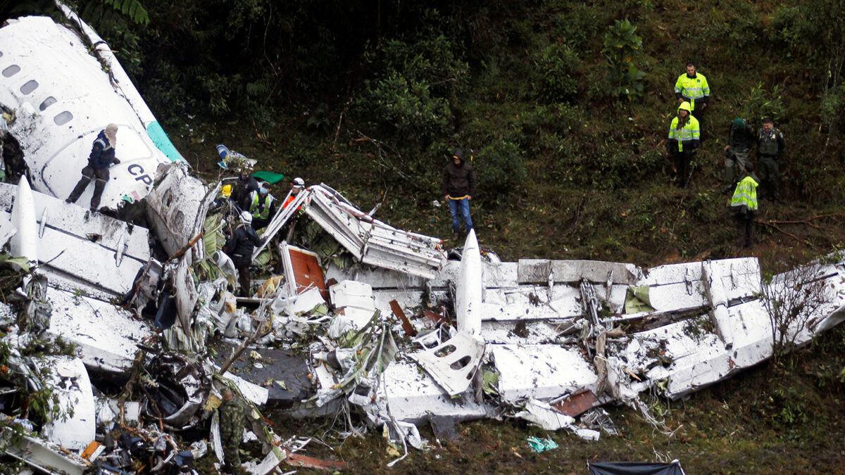 El piloto del avión del Chapecoense alertó de la falta de combustible antes de estrellarse