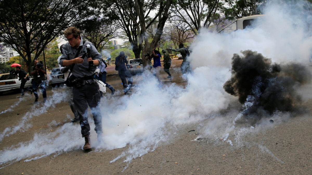 La Policía de Kenia dispersa violentamente una manifestación contra la corrupción