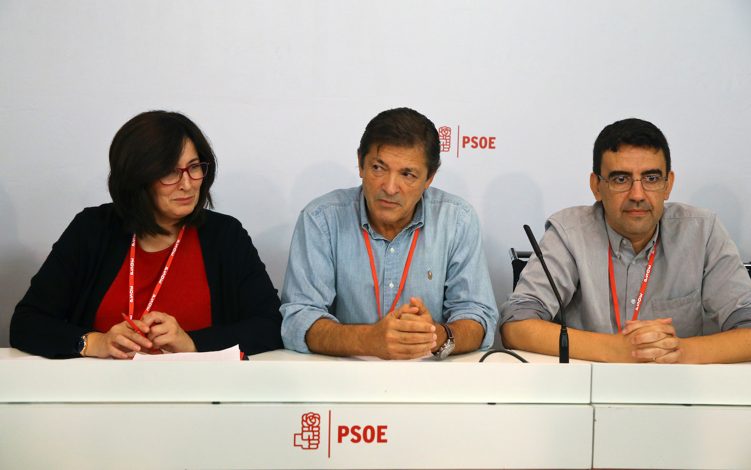 El PSOE castiga la desobediencia de sus diputadas expulsándolas de la dirección del partido