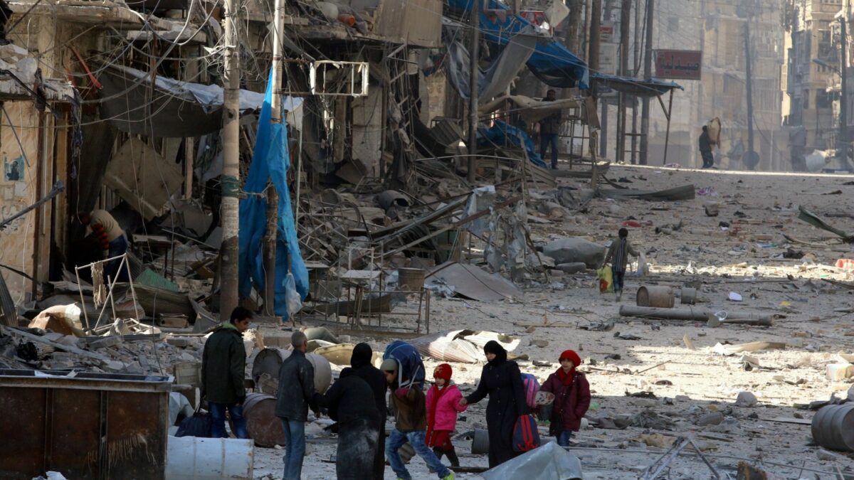 Siria, entre el júbilo por la liberación de Alepo y las batallas contra el ISIS