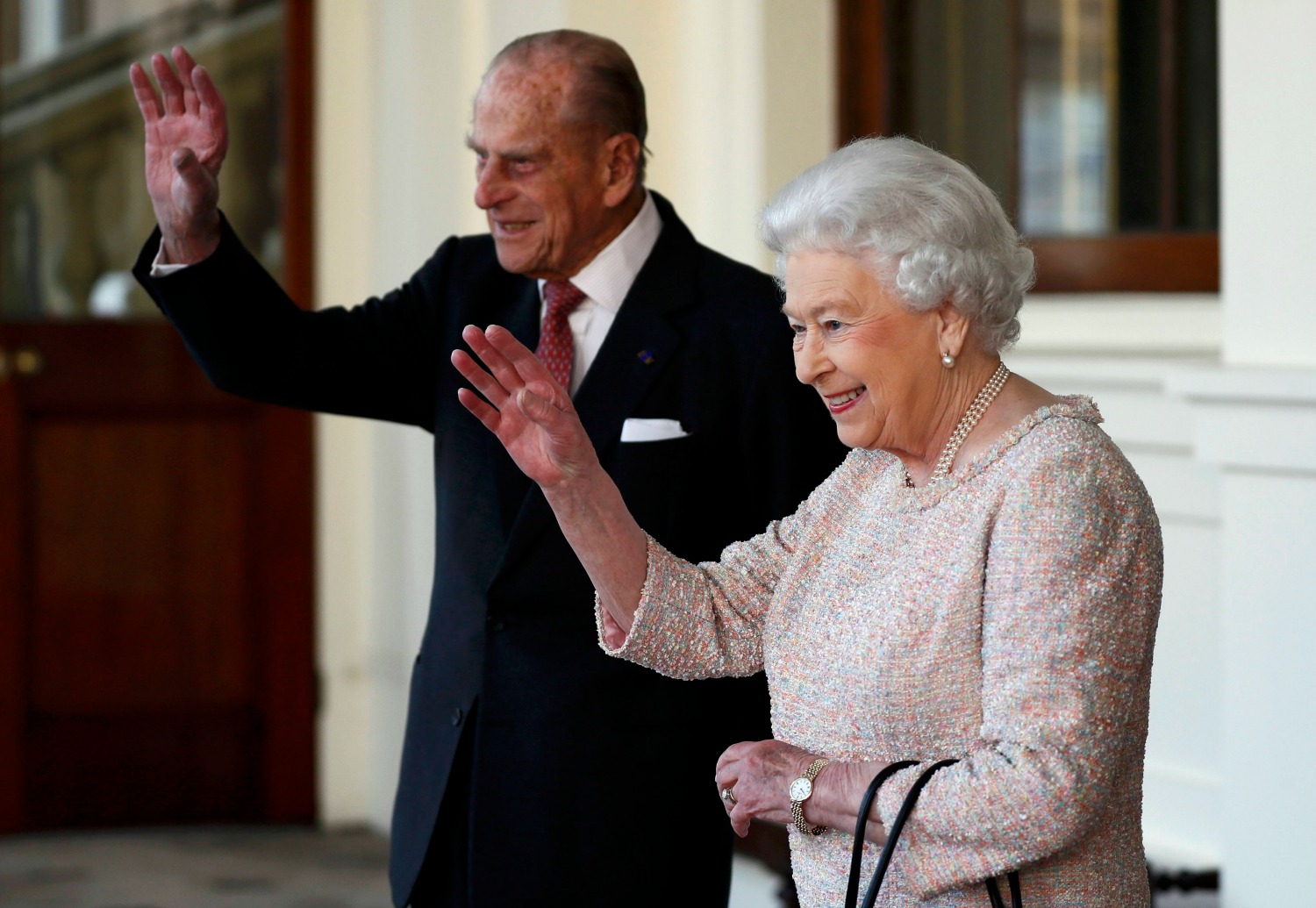 La reina Isabel II compartirá algunas de sus obligaciones con la familia real