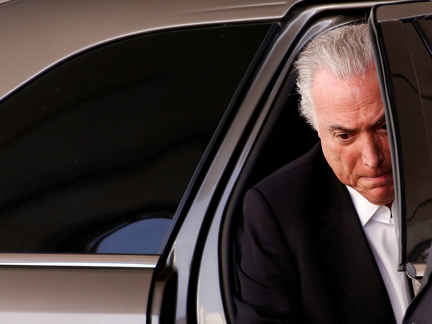 El presidente de Brasil, salpicado por los escándalos, descarta dimitir