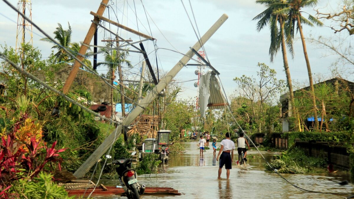 Seis muertos y 18 desaparecidos en Filipinas tras el paso del tifón Nock-Ten