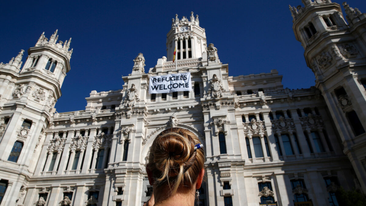 Alcaldes europeos pactan la creación de una red que fomente la acogida de refugiados