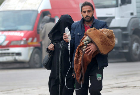 Más de 50 muertos tras un ataque con gas tóxico en Siria