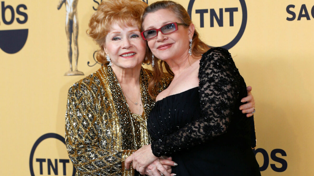 Muere la actriz Debbie Reynolds un día después que su hija, Carrie Fisher