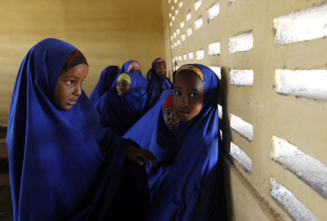 Niñas de Kenia pasarán la Navidad en la escuela para huir de la mutilación genital