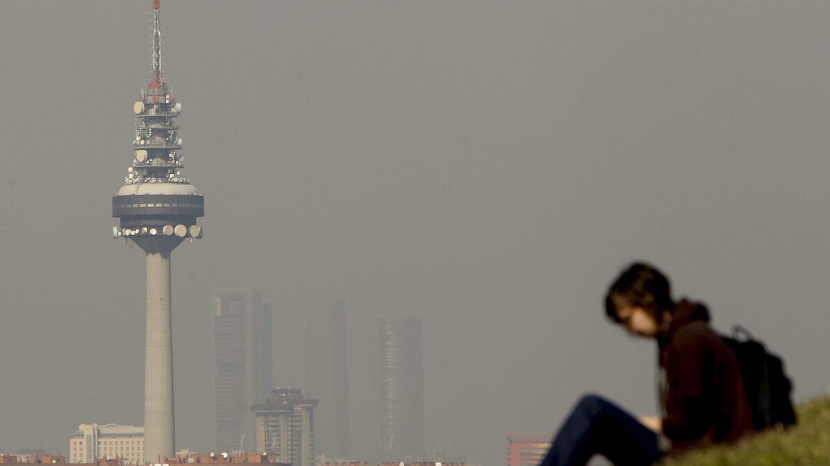 Madrid activa el protocolo 3 de contaminación y prohíbe la circulación de las matrículas pares