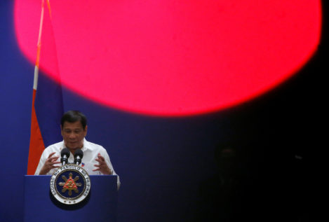 Duterte, el presidente que quiere "exterminar" a todos los narcos de Filipinas