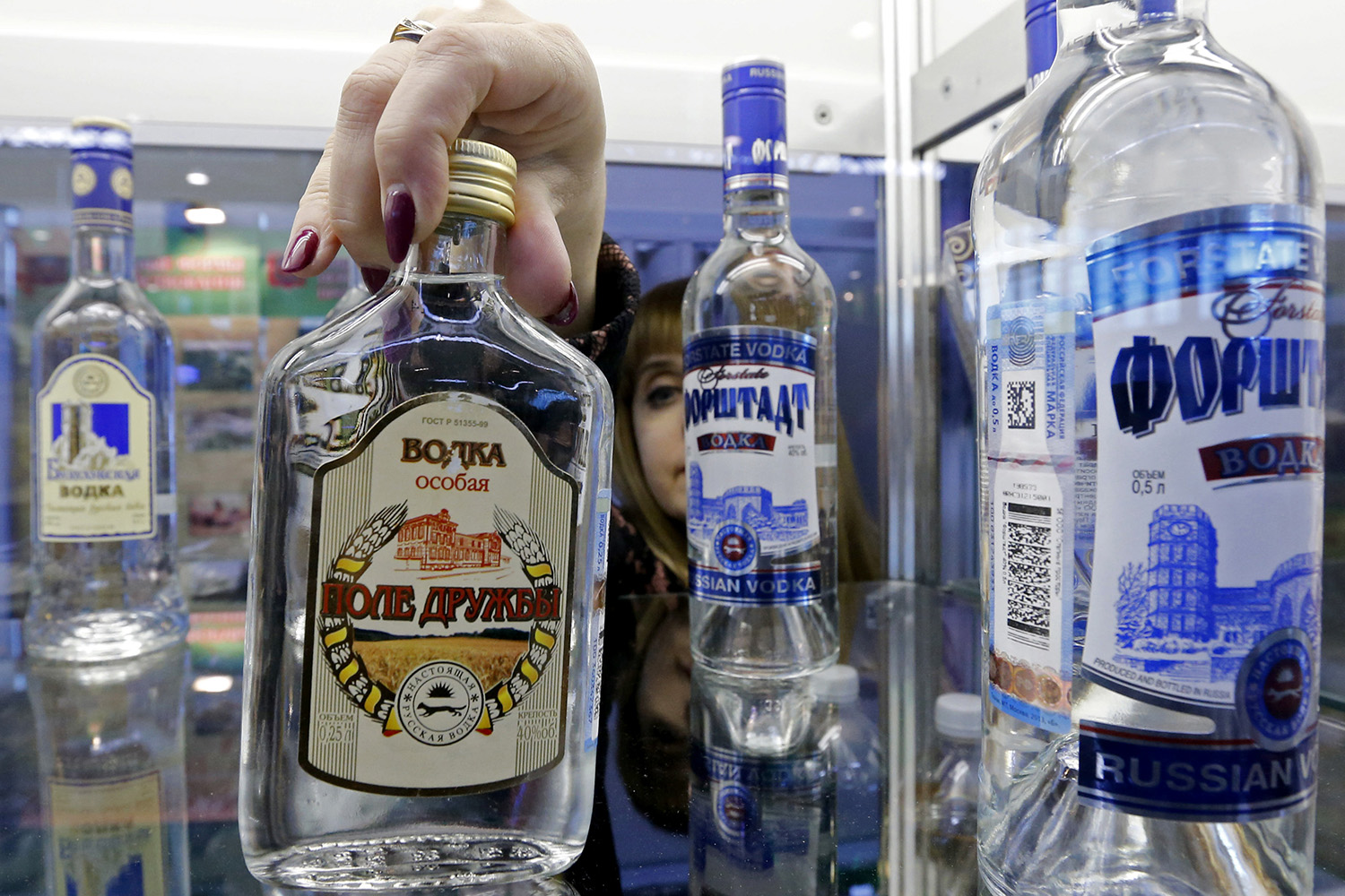 Rusia investigará la muerte de 77 personas que consumieron loción de baño como sustitutivo del alcohol