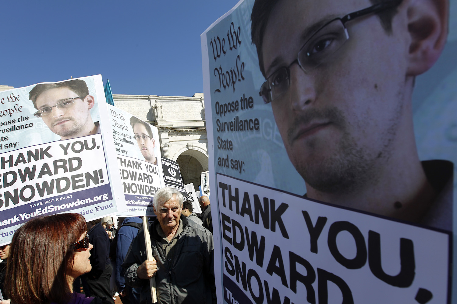 El Pentágono acusa a Snowden de estar en contacto con los servicios de inteligencia rusos