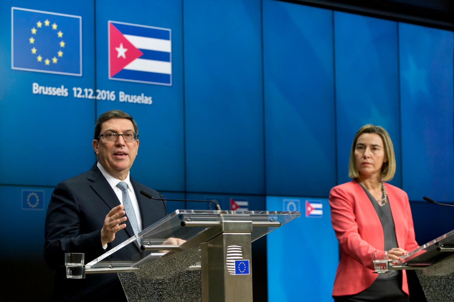 UE y Cuba firman "importante" acuerdo que abre una nueva etapa en sus relaciones