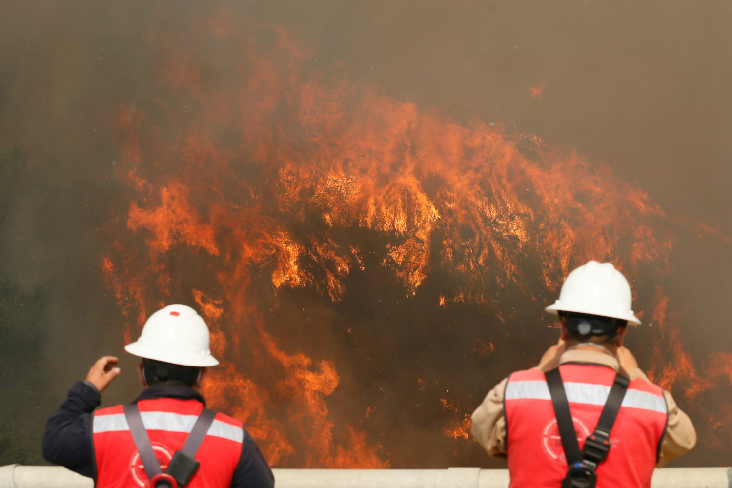 Un incendio en Guatemala sin control consume 45 hectáreas de bosque