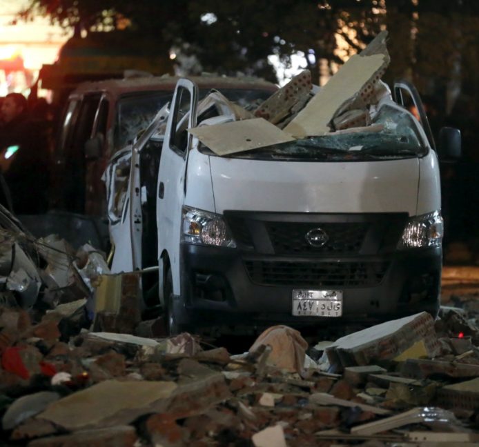 Atentado con camión bomba mata al menos a ocho policías en el Sinaí egipcio