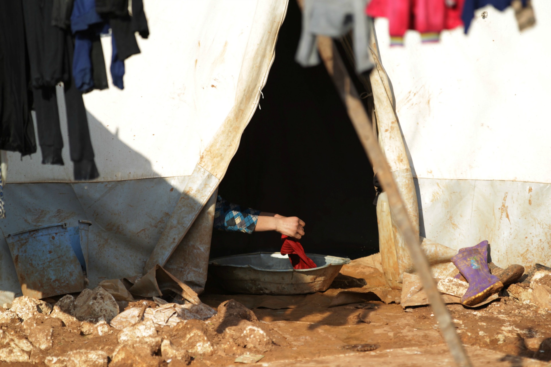 El gobierno sirio anima a los refugiados a regresar al país