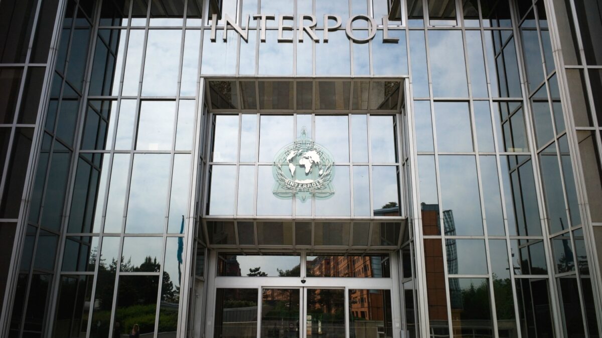 La Interpol identifica y rescata a 10.000 menores víctimas de abusos sexuales