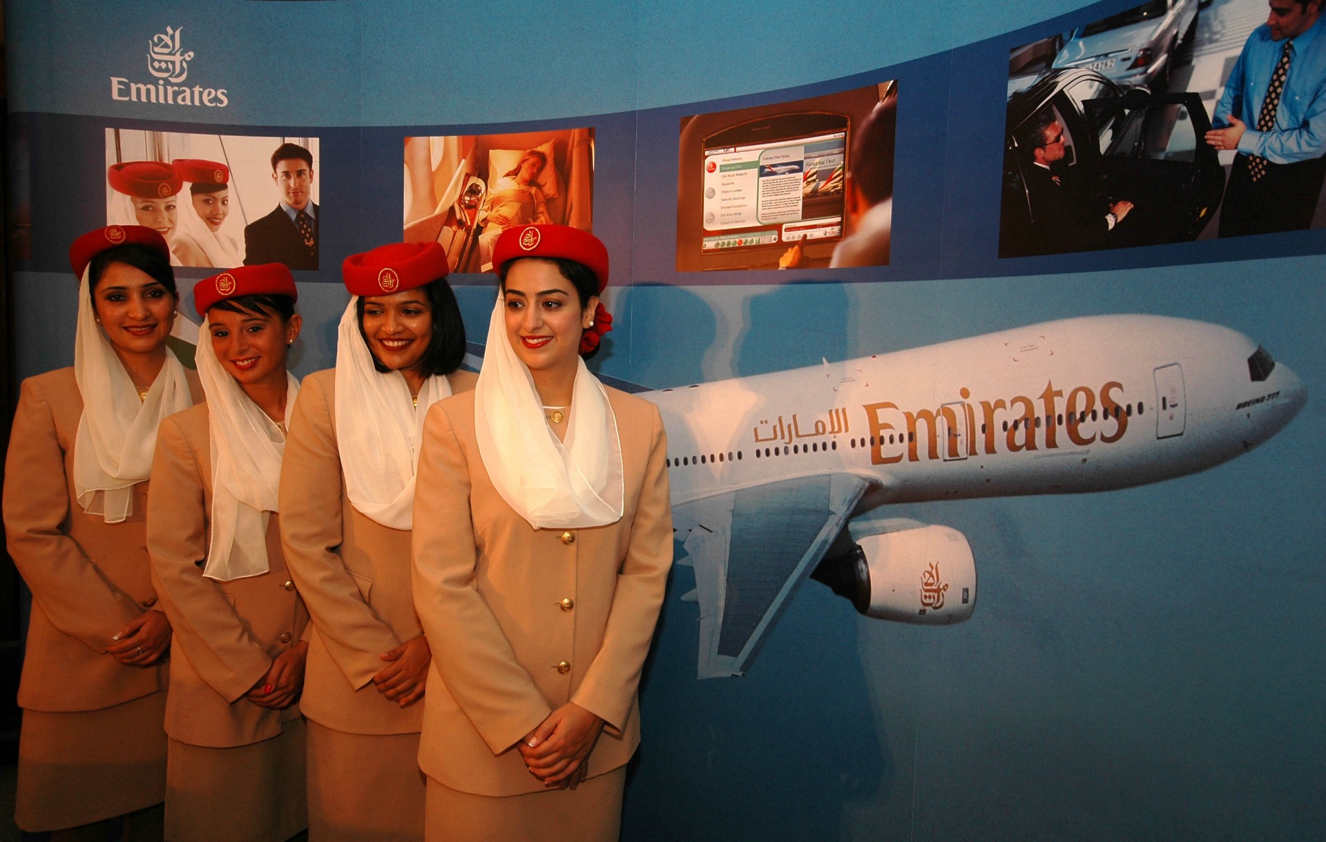 La aerolínea Emirates de Dubái adapta sus tripulaciones en los vuelos a EEUU por el decreto de Trump