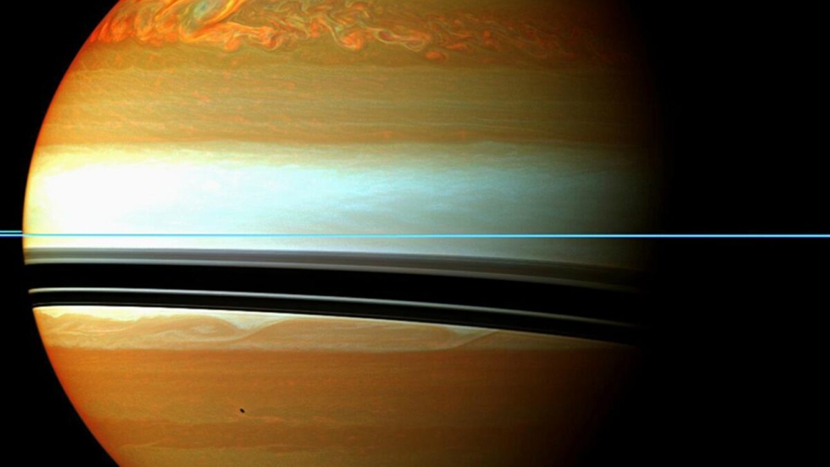 La nave Cassini culmina su misión en Saturno después de 20 años