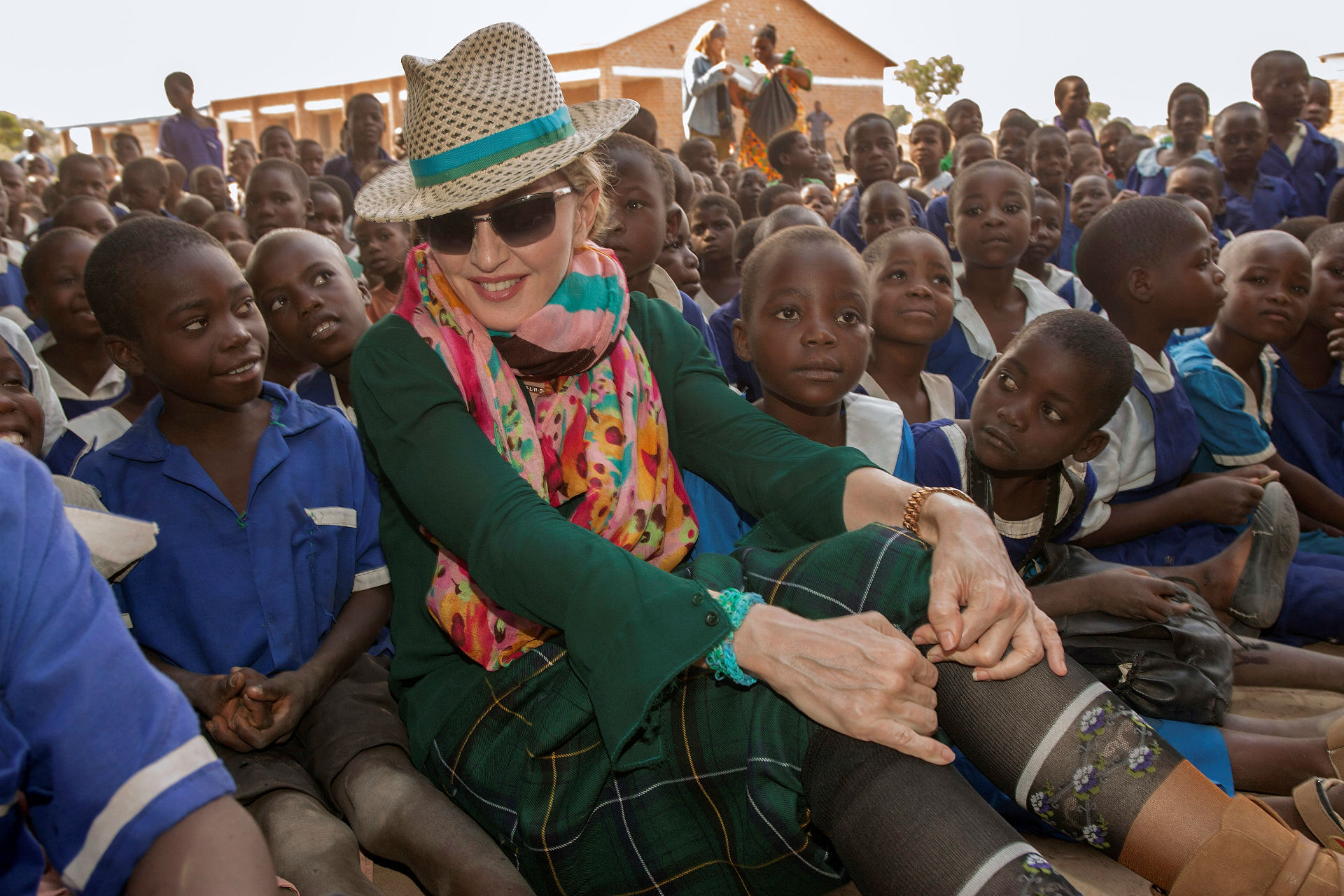 Madonna tramita la adopción de dos niños de Malaui