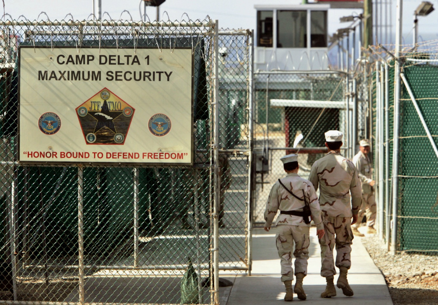 Obama evalúa nuevos traslados de presos en Guantánamo
