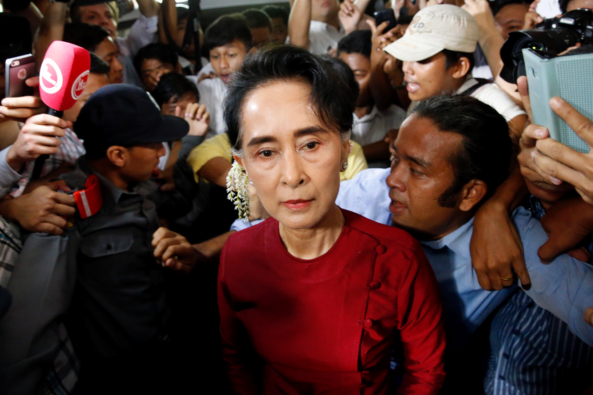 Asesinan a plena luz del día al principal asesor de Aung San Suu Kyi