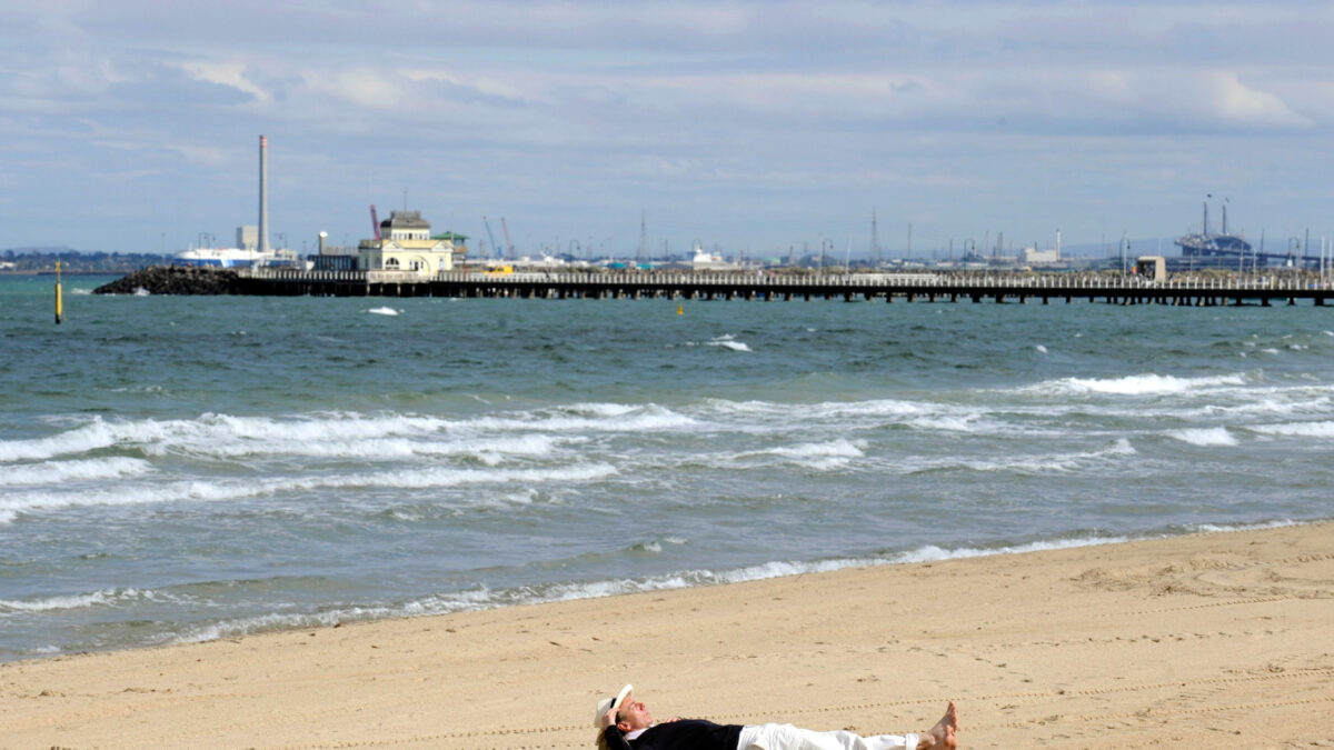 Una ola de excrementos contamina las playas de Melbourne