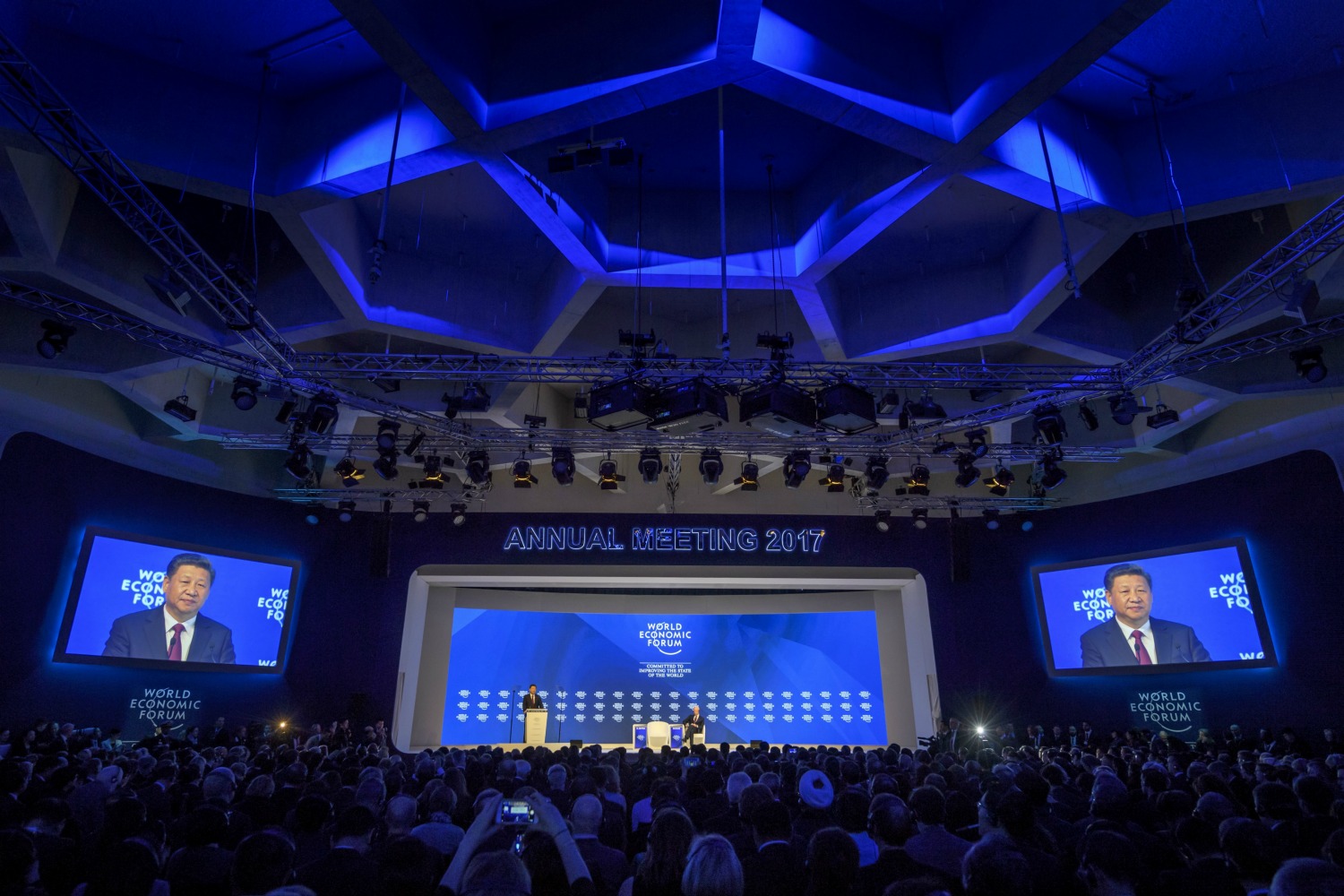 El presidente chino inaugura el Foro Económico Mundial de Davos