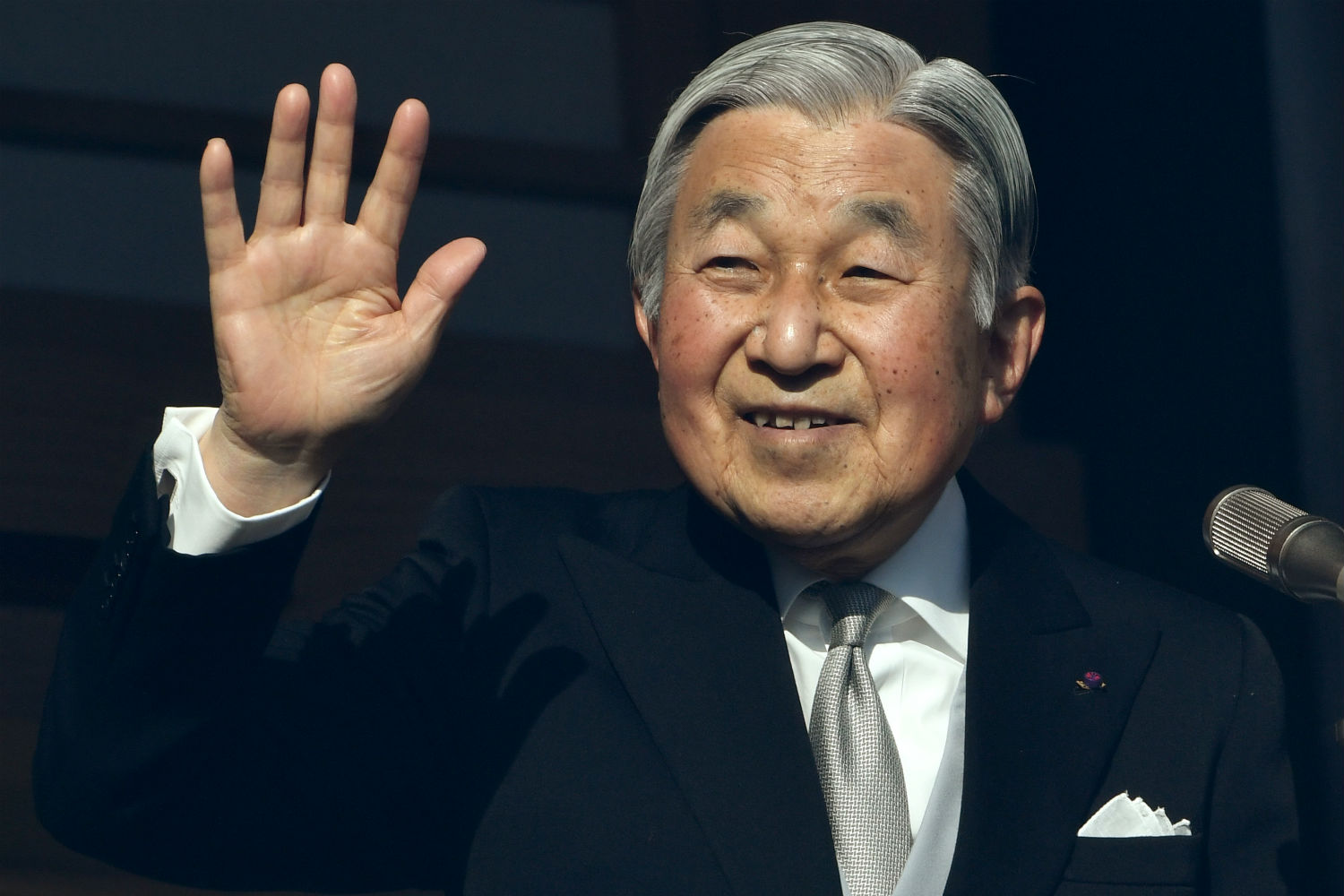 Japón prepara la abdicación de su emperador