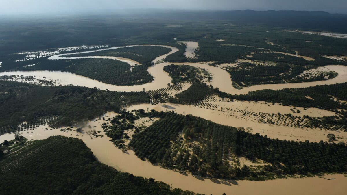 Tailandia sufre las consecuencias de las tormentas más severas de los últimos 30 años