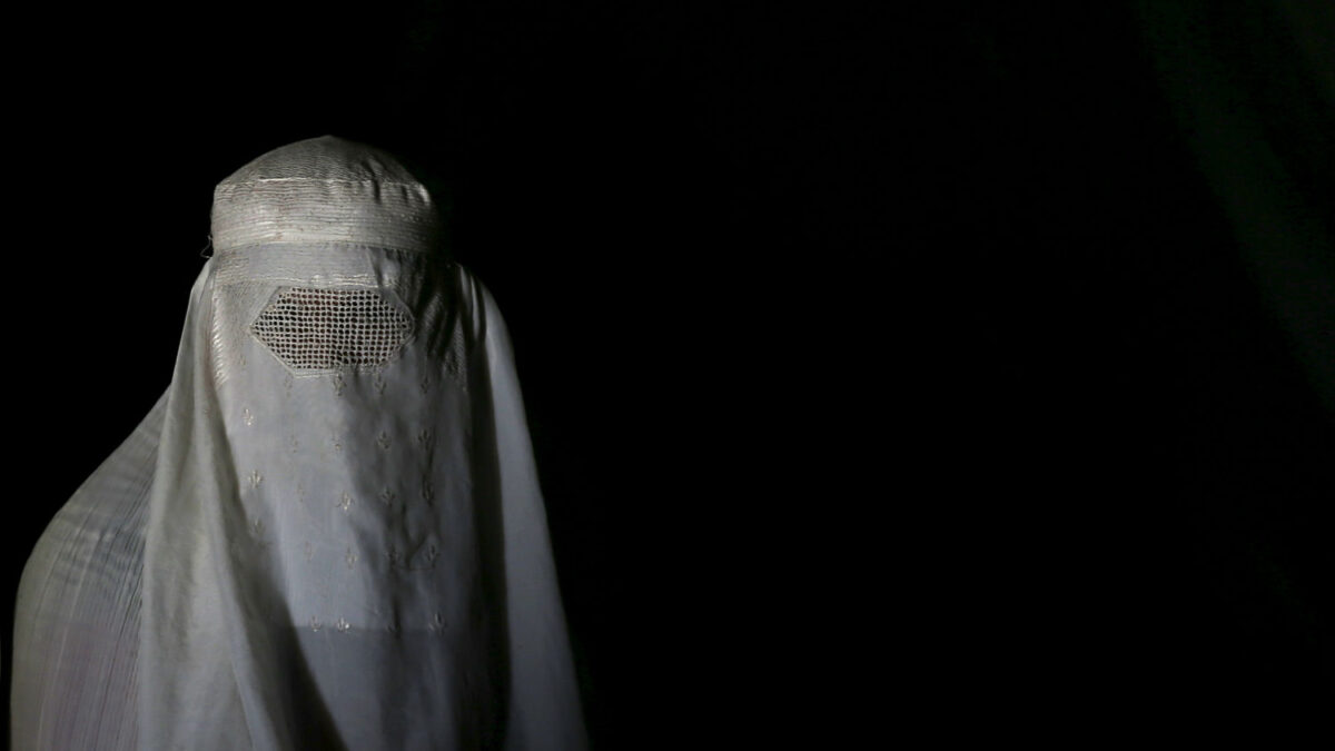 Marruecos prohíbe la fabricación y venta del burka