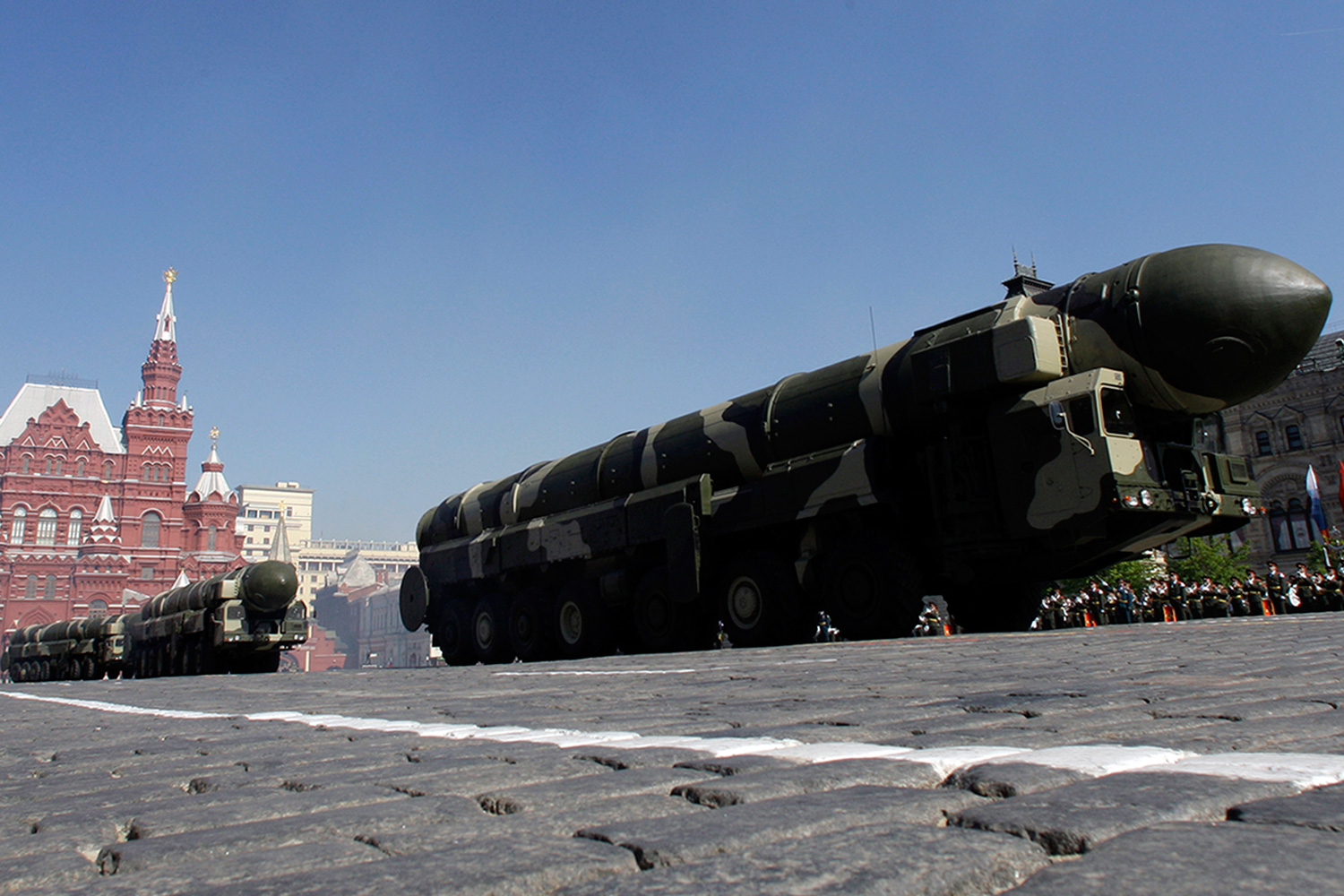 Rusia lanza con éxito su temible misil balístico intercontinental Topol-M