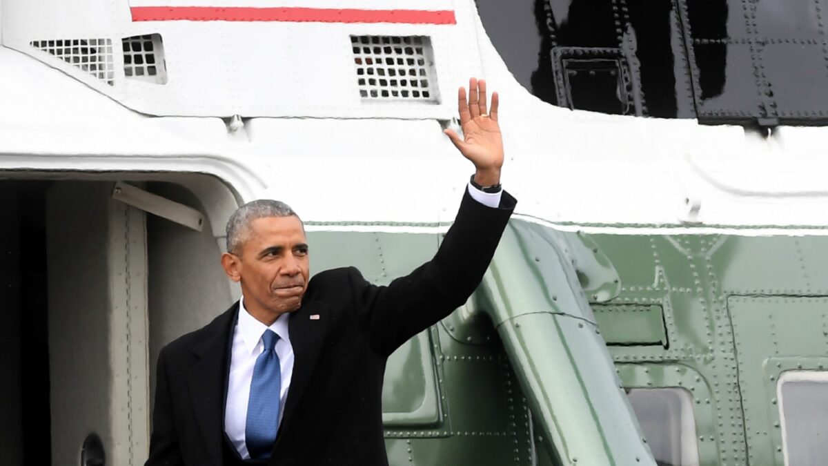 Obama se despide con un discurso improvisado desde la base militar de Andrews