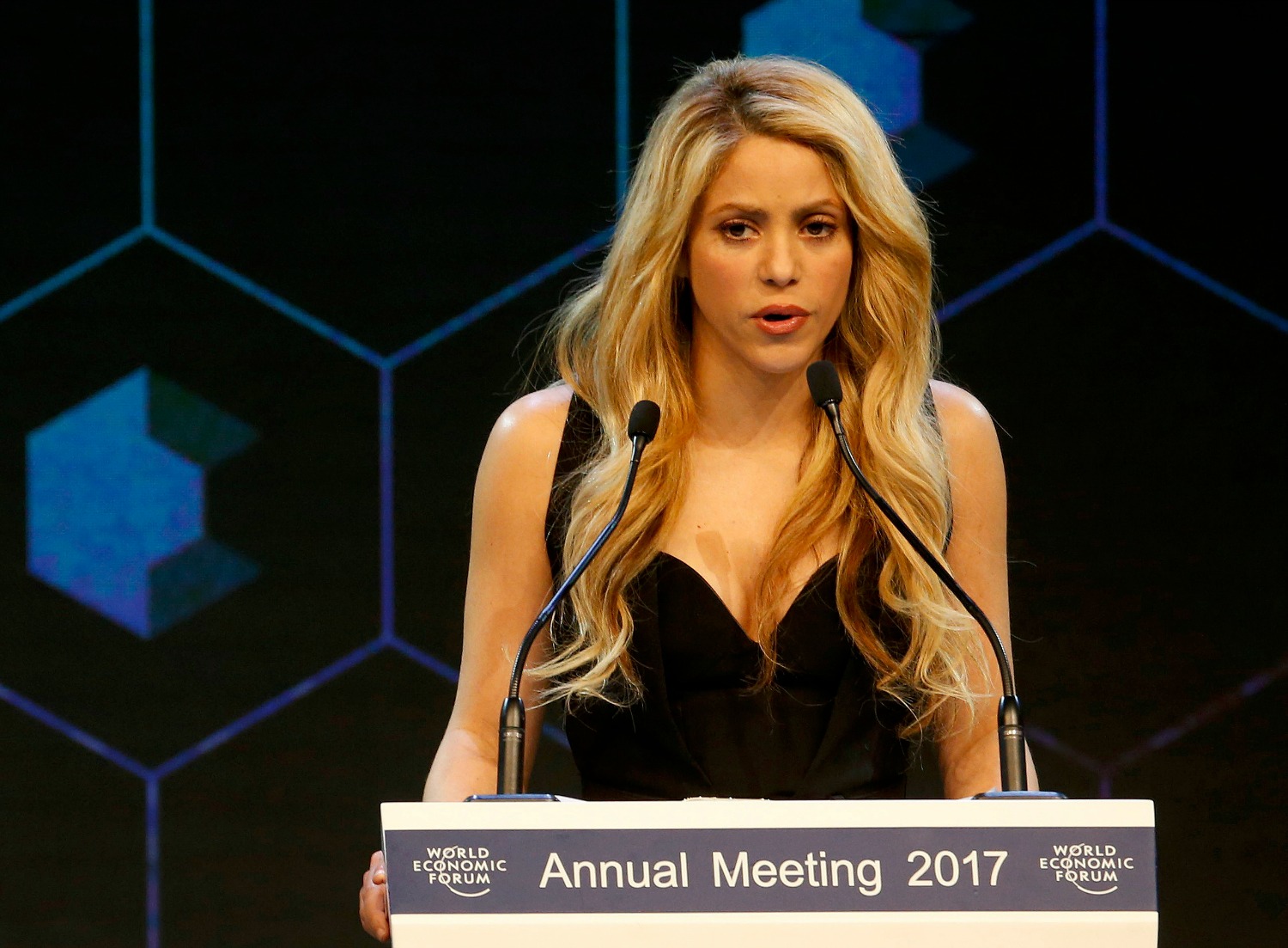 La cantante Shakira recibe el reconocimiento a su labor a favor de la infancia (Foto: Ruben Sprich / Reuters)
