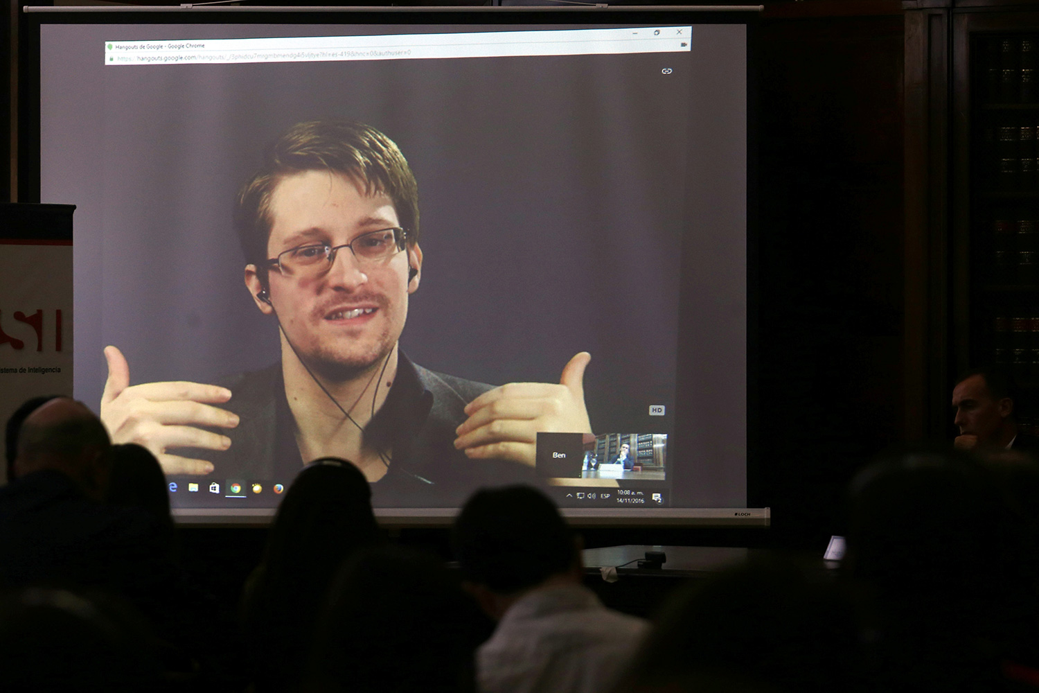 Rusia prorroga el permiso de residencia a Edward Snowden por otros dos años más