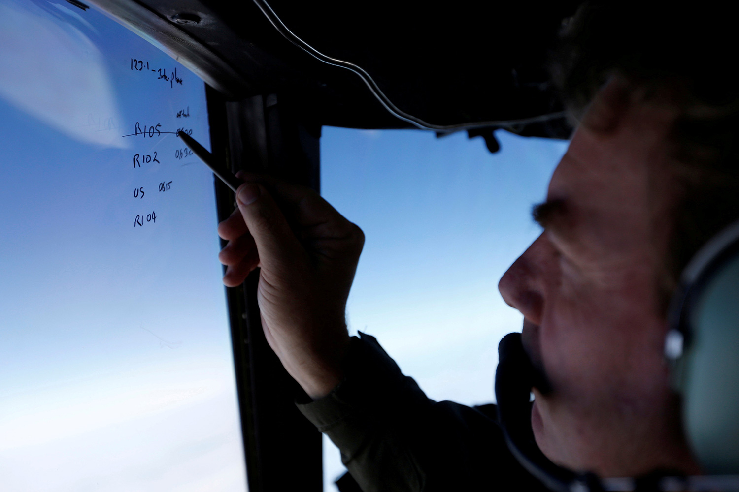 Suspenden la búsqueda del MH370 que desapareció en 2014 con 239 personas