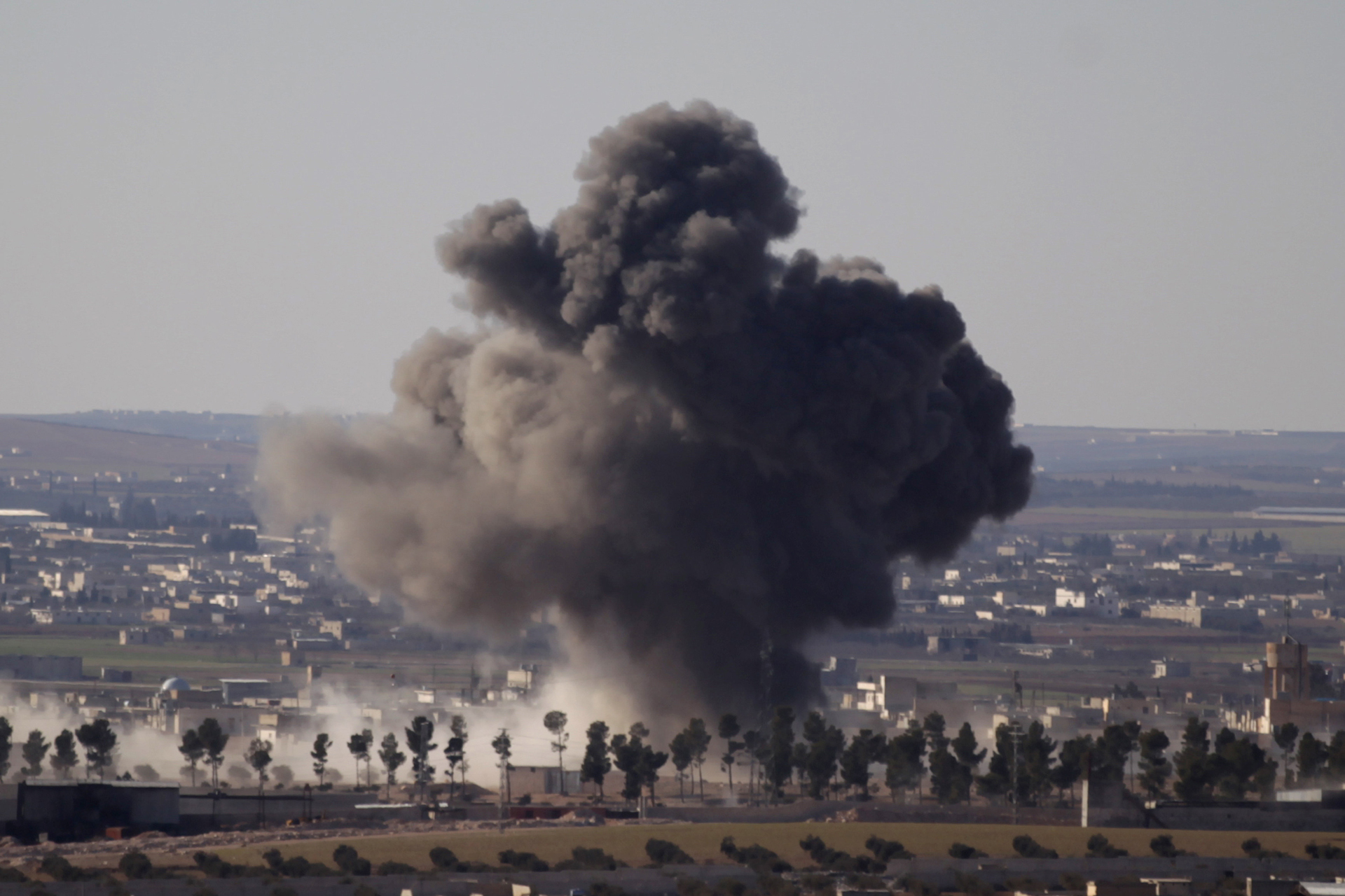 Al menos 24 civiles muertos por bombardeos en la ciudad siria de Al Bab
