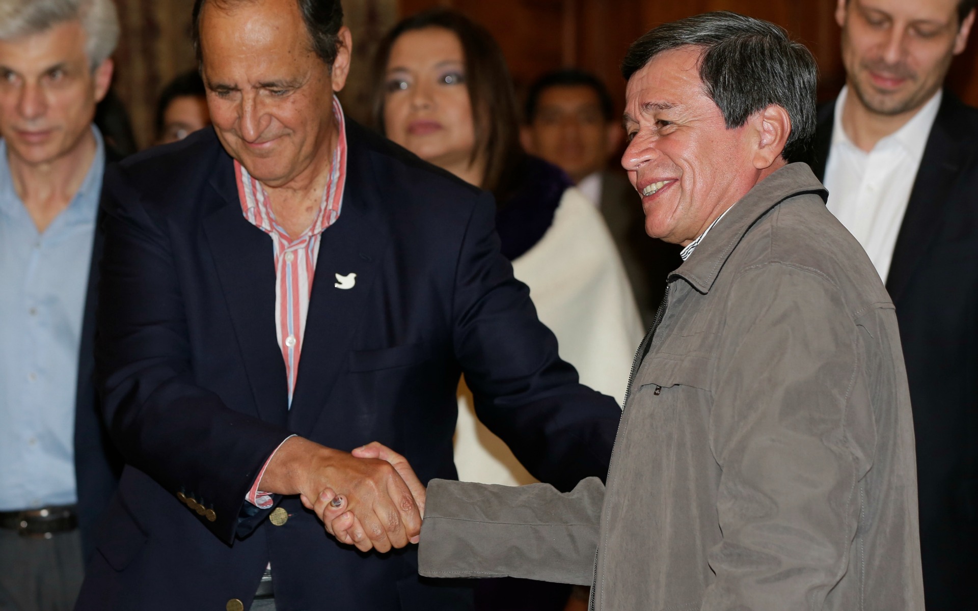 El ELN libera al ex congresista Odín Sánchez, requisito para el diálogo de paz en Colombia