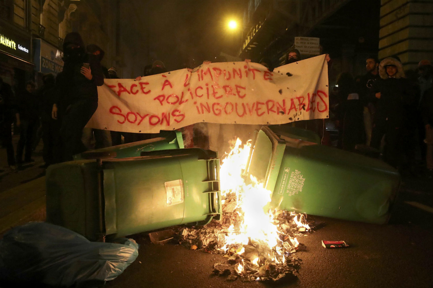 Disturbios en Francia por protestas contra la violencia policial