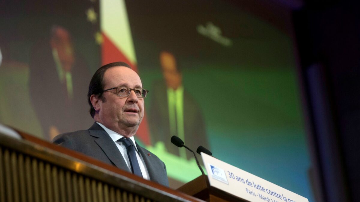 Hollande pide medidas contra ciberataques durante las elecciones francesas