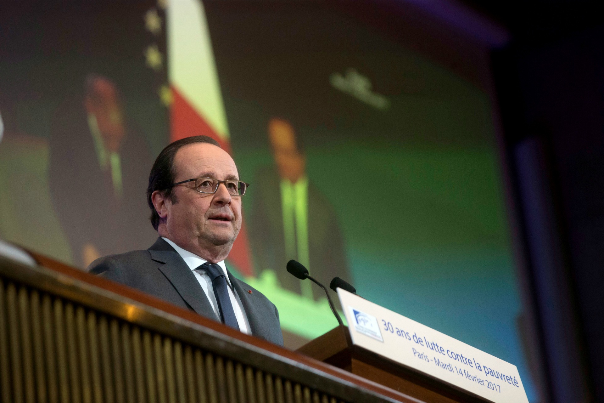 Hollande pide medidas contra ciberataques durante las elecciones francesas